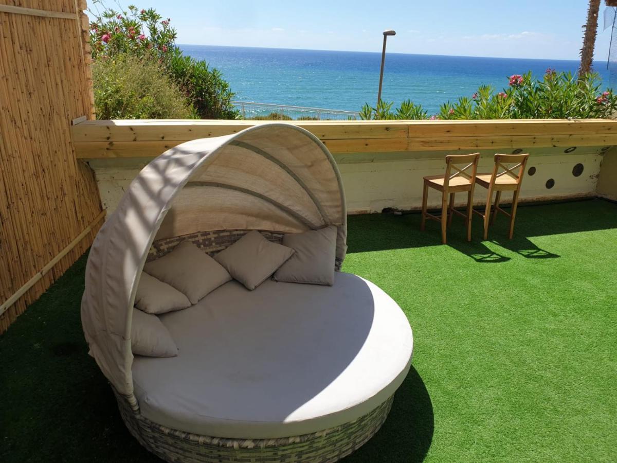 Magic On The Sea-Suites With A Private Jacuzzi And A Private Sea View Netanja Exterior foto