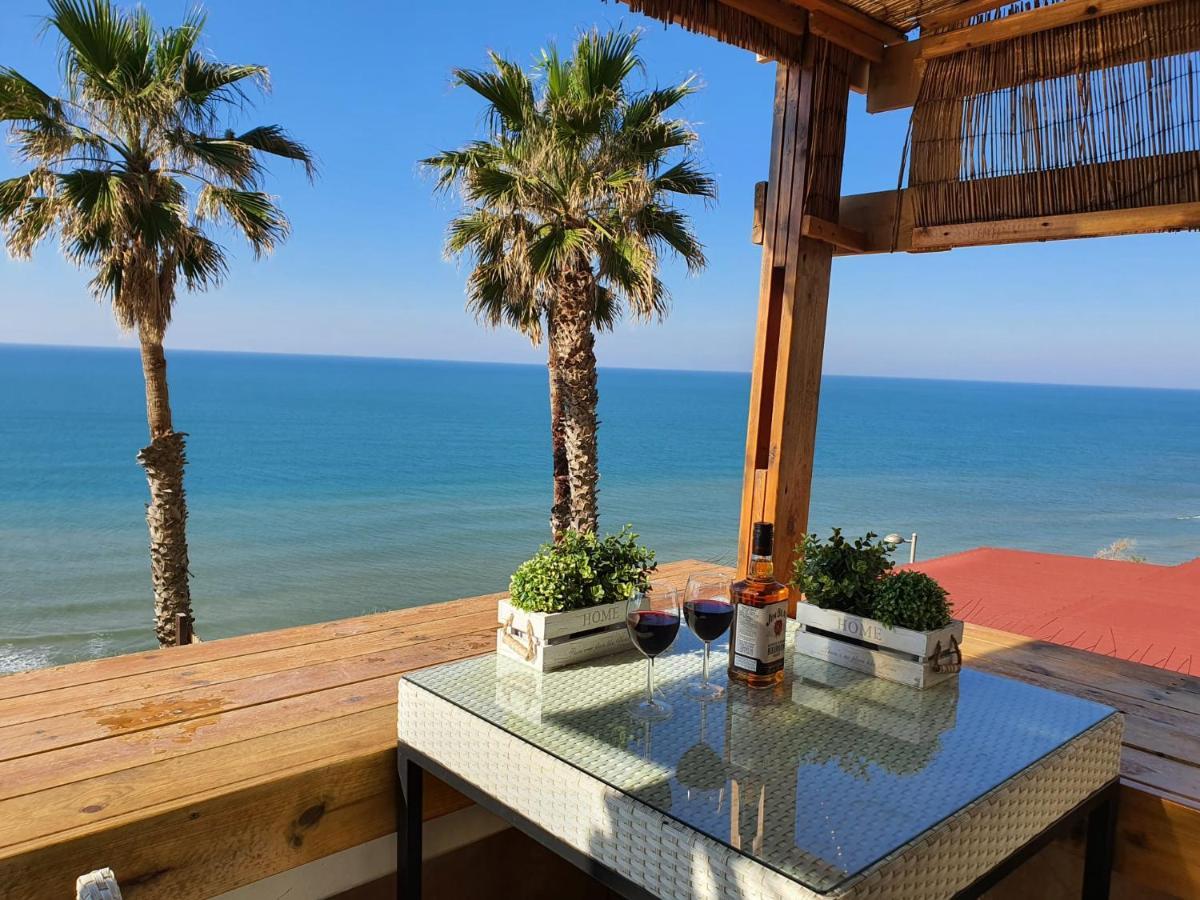 Magic On The Sea-Suites With A Private Jacuzzi And A Private Sea View Netanja Exterior foto