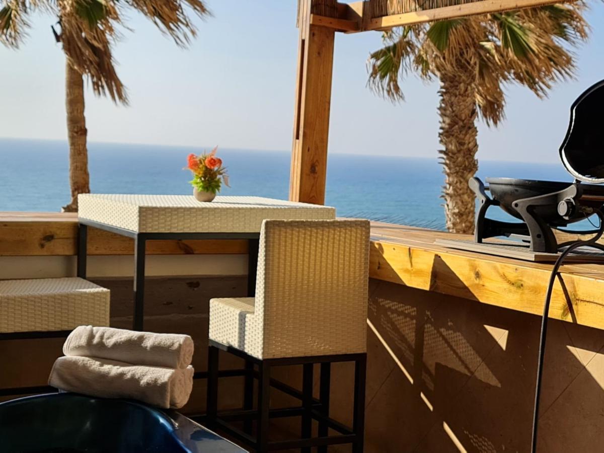 Magic On The Sea-Suites With A Private Jacuzzi And A Private Sea View Netanja Exterior foto