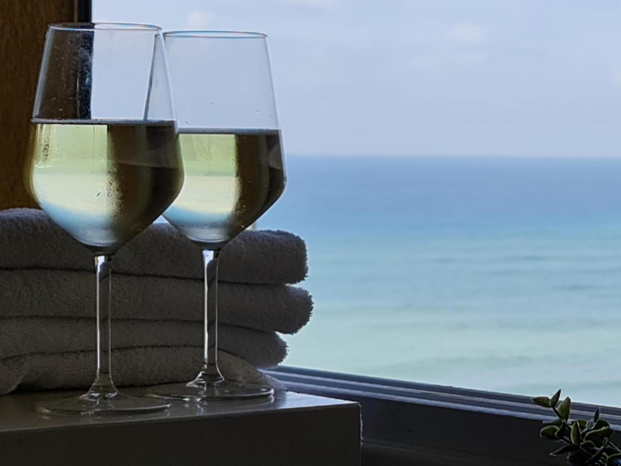 Magic On The Sea-Suites With A Private Jacuzzi And A Private Sea View Netanja Zimmer foto